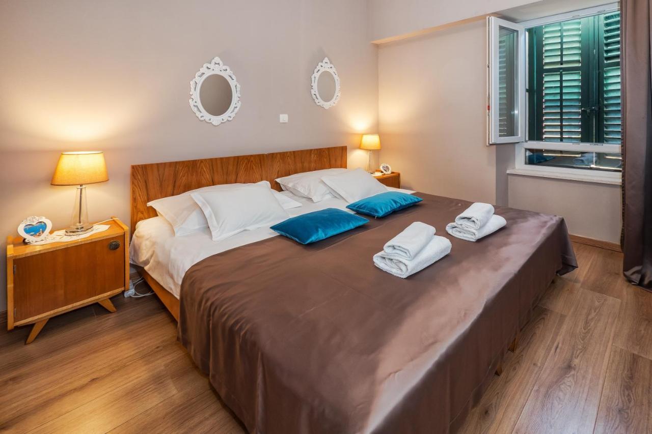 Apartment Queen Teuta In The Heart Of Split Historical Heritage מראה חיצוני תמונה